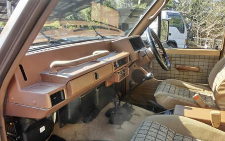 Nissan Safari IV, 1987 год, 1 300 000 рублей, 35 фотография