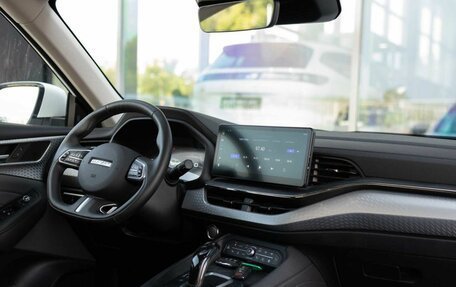 Haval F7 I, 2023 год, 2 415 000 рублей, 10 фотография