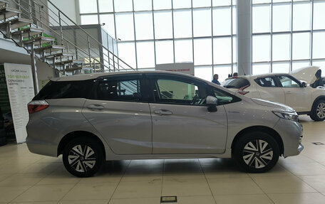 Honda Shuttle II, 2017 год, 2 330 000 рублей, 8 фотография