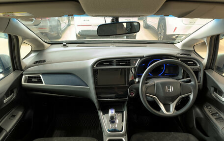 Honda Shuttle II, 2017 год, 2 330 000 рублей, 18 фотография