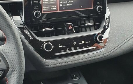 Toyota Corolla, 2021 год, 3 100 000 рублей, 2 фотография