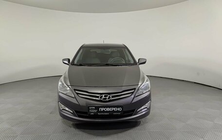 Hyundai Solaris II рестайлинг, 2015 год, 1 150 000 рублей, 2 фотография