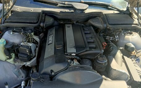 BMW 5 серия, 2000 год, 750 000 рублей, 25 фотография