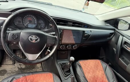 Toyota Corolla, 2014 год, 700 000 рублей, 5 фотография