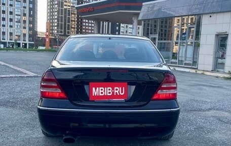 Mercedes-Benz C-Класс, 2005 год, 540 000 рублей, 6 фотография
