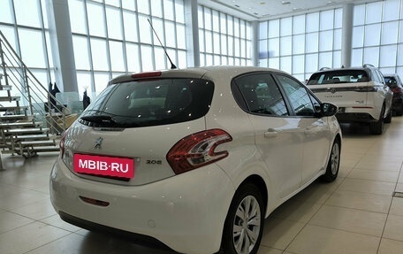 Peugeot 208 II, 2013 год, 670 000 рублей, 6 фотография