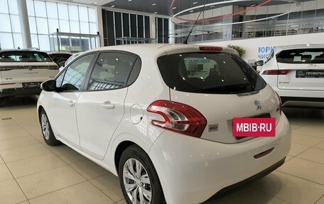 Peugeot 208 II, 2013 год, 670 000 рублей, 8 фотография