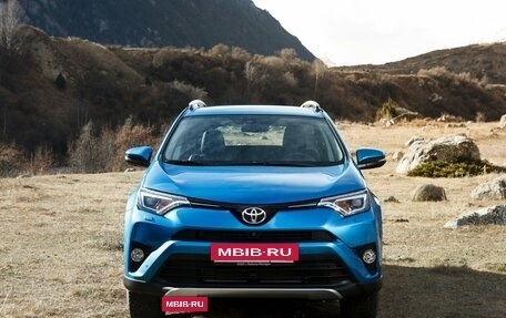 Toyota RAV4, 2016 год, 2 295 000 рублей, 3 фотография
