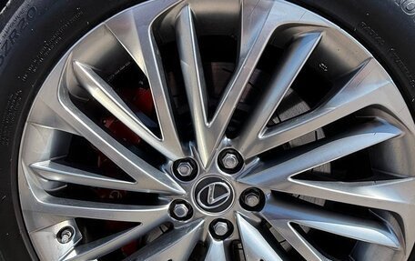 Lexus RX IV рестайлинг, 2021 год, 4 950 000 рублей, 23 фотография