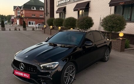 Mercedes-Benz E-Класс, 2020 год, 3 990 000 рублей, 3 фотография