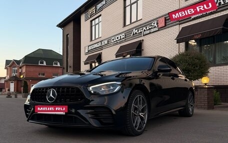 Mercedes-Benz E-Класс, 2020 год, 3 990 000 рублей, 5 фотография