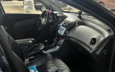 Chevrolet Cruze II, 2014 год, 700 000 рублей, 6 фотография