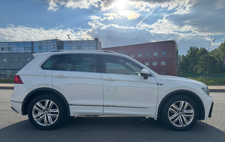 Volkswagen Tiguan II, 2019 год, 2 700 000 рублей, 5 фотография