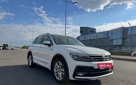 Volkswagen Tiguan II, 2019 год, 2 700 000 рублей, 11 фотография