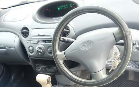 Toyota Vitz, 2000 год, 310 000 рублей, 8 фотография