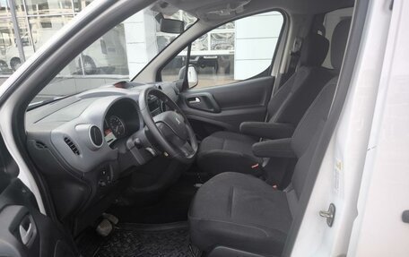 Peugeot Partner II рестайлинг 2, 2022 год, 1 675 000 рублей, 9 фотография
