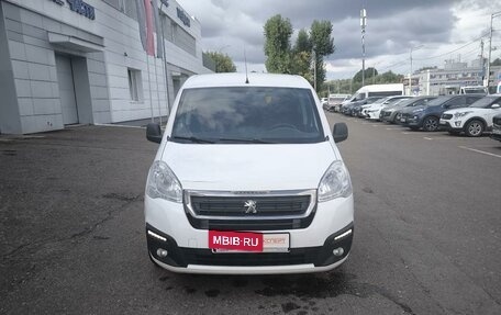 Peugeot Partner II рестайлинг 2, 2022 год, 1 675 000 рублей, 2 фотография