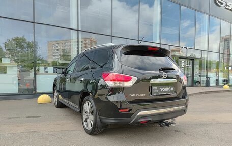Nissan Pathfinder, 2016 год, 1 650 000 рублей, 8 фотография