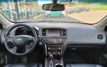 Nissan Pathfinder, 2016 год, 1 650 000 рублей, 17 фотография