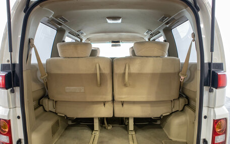 Nissan Elgrand III, 2005 год, 1 499 000 рублей, 27 фотография