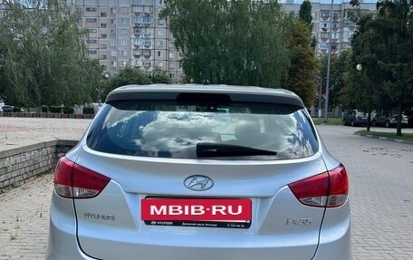 Hyundai ix35 I рестайлинг, 2011 год, 1 090 000 рублей, 4 фотография