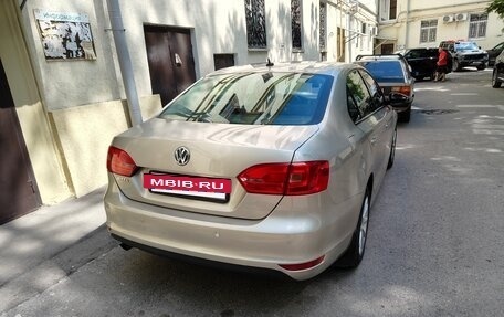 Volkswagen Jetta VI, 2012 год, 1 050 000 рублей, 3 фотография