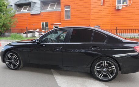 BMW 3 серия, 2016 год, 1 850 000 рублей, 9 фотография