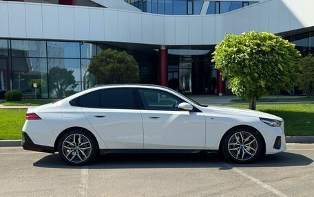 BMW 5 серия, 2023 год, 6 150 000 рублей, 4 фотография