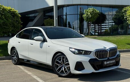 BMW 5 серия, 2023 год, 6 150 000 рублей, 3 фотография