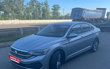 Volkswagen Jetta VII, 2022 год, 2 500 000 рублей, 3 фотография
