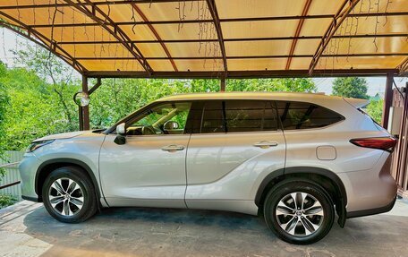 Toyota Highlander, 2020 год, 4 108 000 рублей, 6 фотография