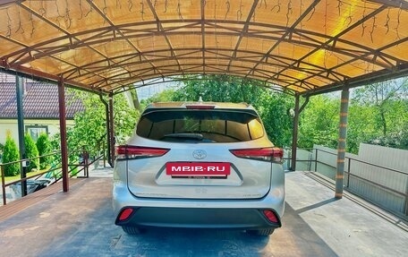 Toyota Highlander, 2020 год, 4 108 000 рублей, 7 фотография
