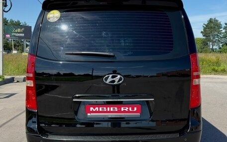 Hyundai Grand Starex Grand Starex I рестайлинг 2, 2013 год, 2 200 000 рублей, 4 фотография