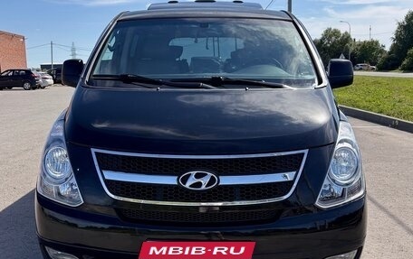 Hyundai Grand Starex Grand Starex I рестайлинг 2, 2013 год, 2 200 000 рублей, 2 фотография