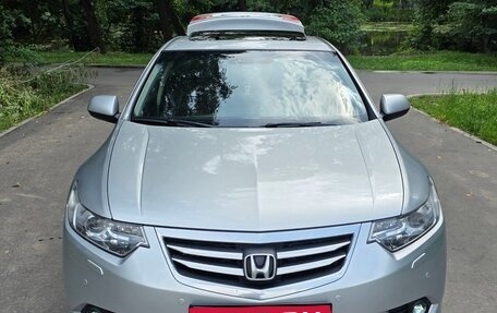 Honda Accord VIII рестайлинг, 2011 год, 1 700 000 рублей, 11 фотография
