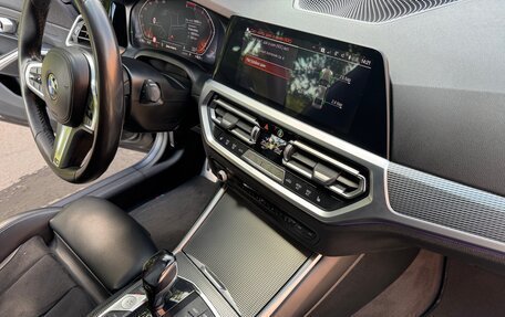BMW 3 серия, 2019 год, 3 100 000 рублей, 19 фотография