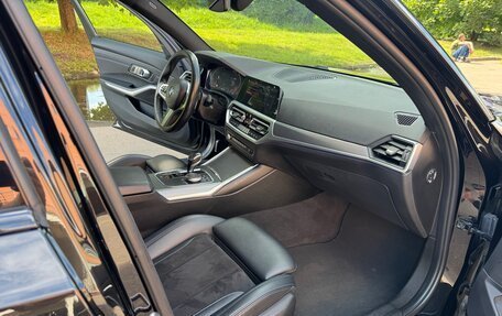 BMW 3 серия, 2019 год, 3 100 000 рублей, 18 фотография