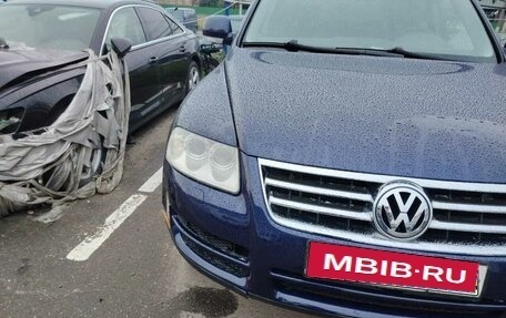 Volkswagen Touareg III, 2004 год, 800 000 рублей, 1 фотография