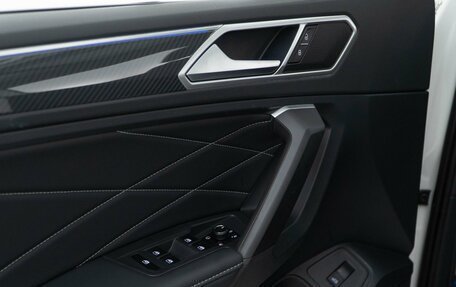 Volkswagen Tiguan II, 2021 год, 4 057 055 рублей, 17 фотография