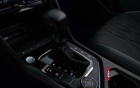 Volkswagen Tiguan II, 2021 год, 4 057 055 рублей, 18 фотография