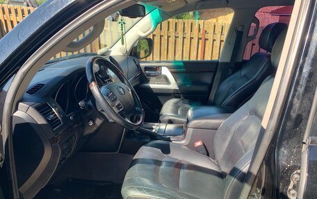 Toyota Land Cruiser 200, 2012 год, 3 300 000 рублей, 10 фотография