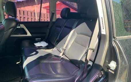 Toyota Land Cruiser 200, 2012 год, 3 300 000 рублей, 9 фотография