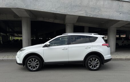Toyota RAV4, 2015 год, 2 580 000 рублей, 8 фотография