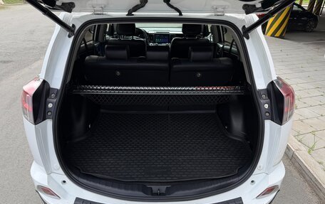 Toyota RAV4, 2015 год, 2 580 000 рублей, 29 фотография