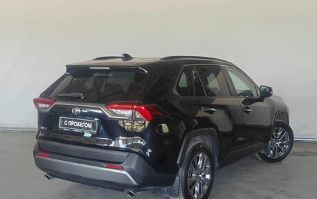 Toyota RAV4, 2022 год, 2 850 000 рублей, 7 фотография