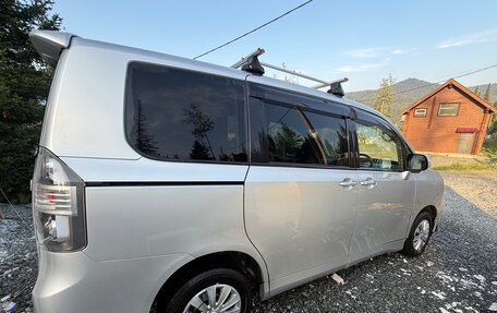 Toyota Voxy II, 2008 год, 1 200 000 рублей, 4 фотография