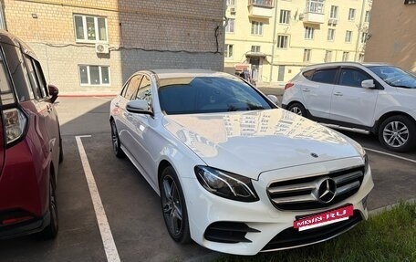 Mercedes-Benz E-Класс, 2019 год, 3 500 000 рублей, 2 фотография