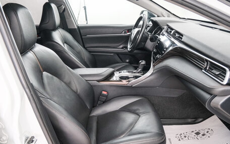Toyota Camry, 2020 год, 3 599 000 рублей, 14 фотография