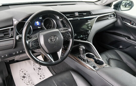 Toyota Camry, 2020 год, 3 599 000 рублей, 9 фотография