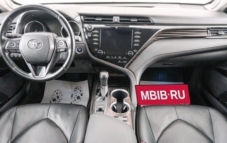 Toyota Camry, 2020 год, 3 599 000 рублей, 11 фотография